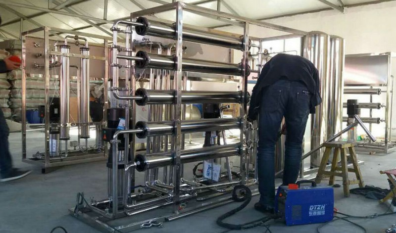 長春1-5噸反滲透純凈水設備多少錢匯河長春分廠優(yōu)質商品價格合理