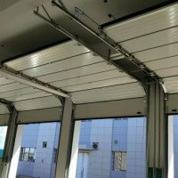 天津廠家直供工業(yè)提升門 靜音卷簾門 自動折疊門 支持定制