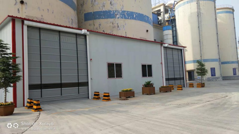 堆積門廠家 堆積門價格 天津科曼斯門業(yè)