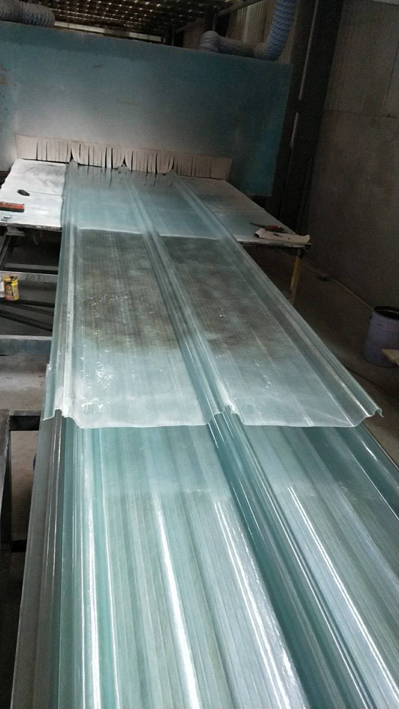 廠家定制車棚陽(yáng)光板采光瓦價(jià)格