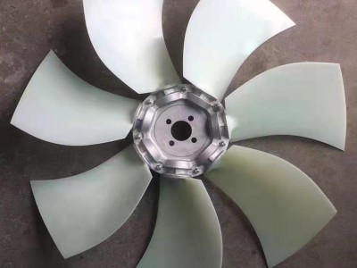發(fā)動機風扇葉,農用車風扇葉廠家批發(fā)，汽車濾清器廠家